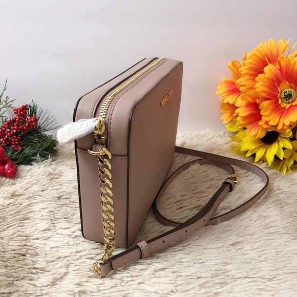 NWT Michael Kors Jet Set Item Crossbody Bag Fawn - Picture 2 of 8